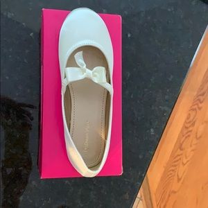 Kids satin ballet shoes